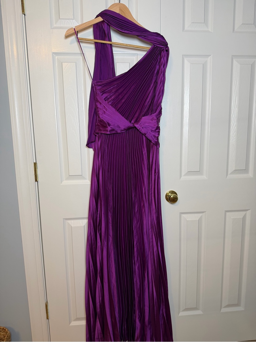 NWT Selfie Leslie Purple One-Shoulder Pleated Gown